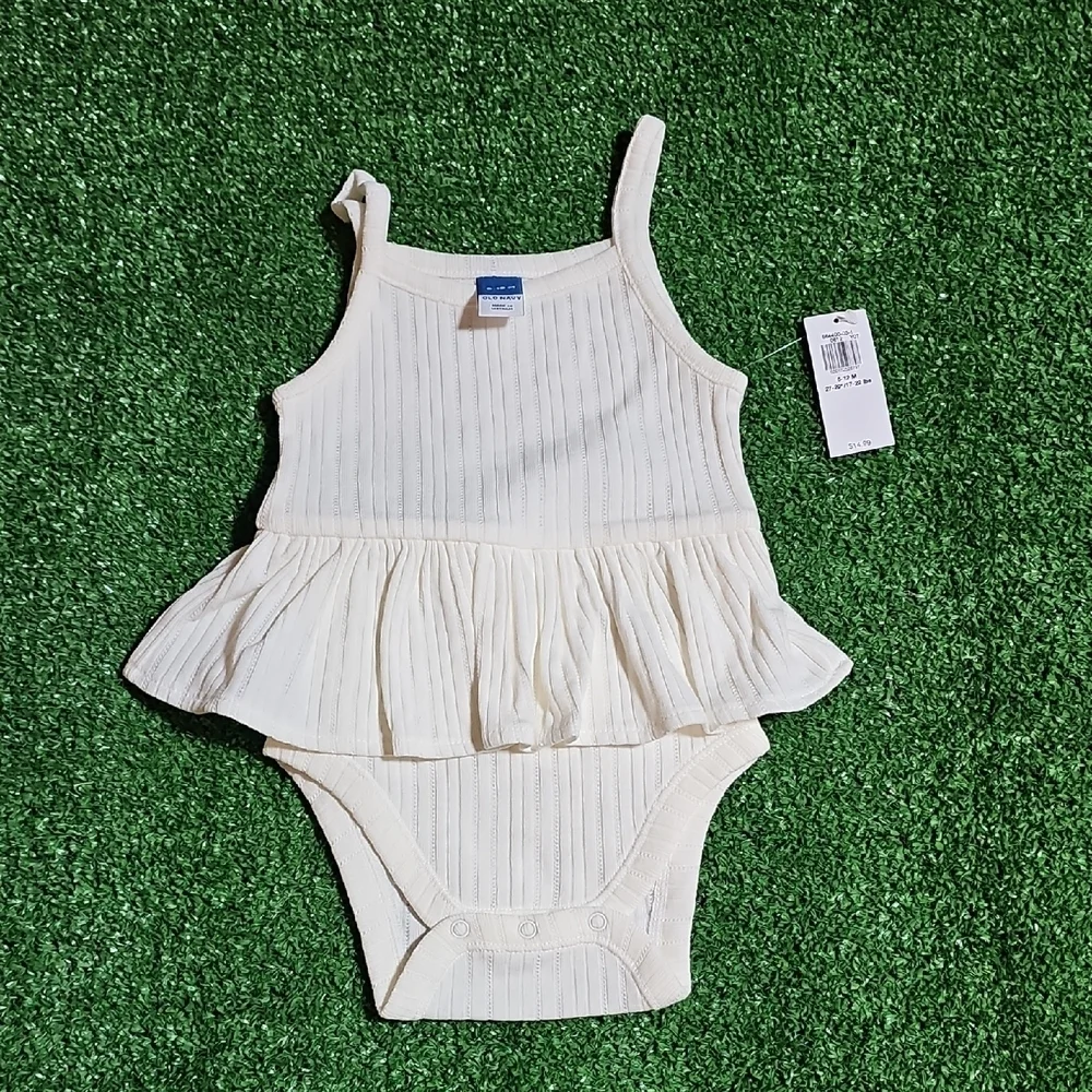 Old Navy Ivory Ruffle Bodysuit 6-12M